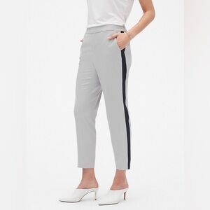 NWT - Banana Republic Hayden Pull-on Tapered Fit Side Stripe Ankle Pant - Size 0